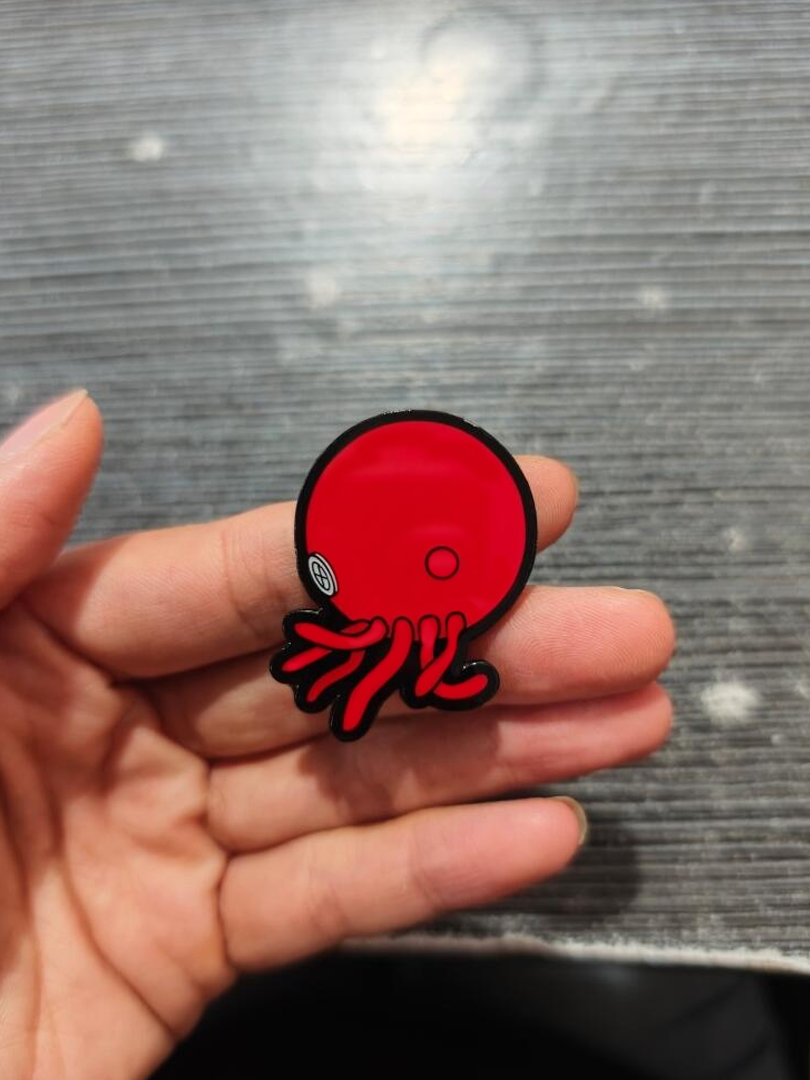 Soft Enamel Glowing Pin x 1